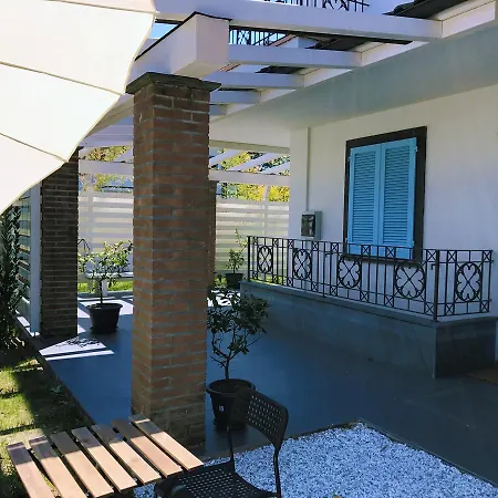 Nocleg ze śniadaniem Cytrus Marina di Massa
