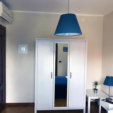 Cytrus Nocleg ze śniadaniem *